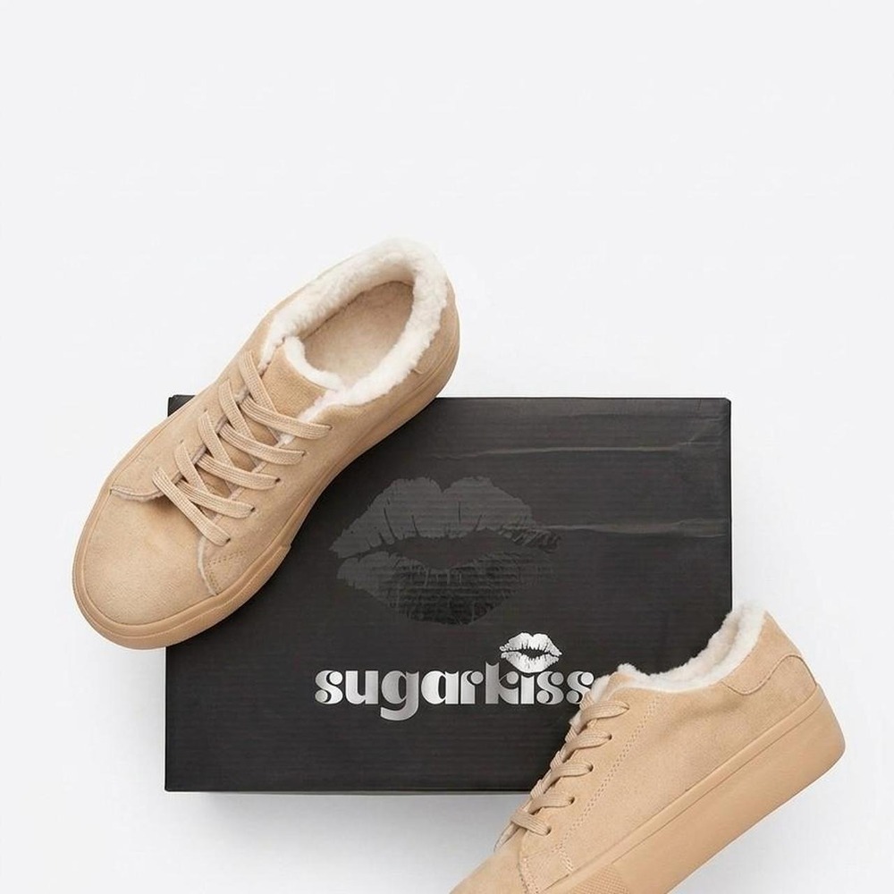 Sugarkiss Tan Suede Faux Fur Lined Low Top Lace Up Sneakers Gum Sole